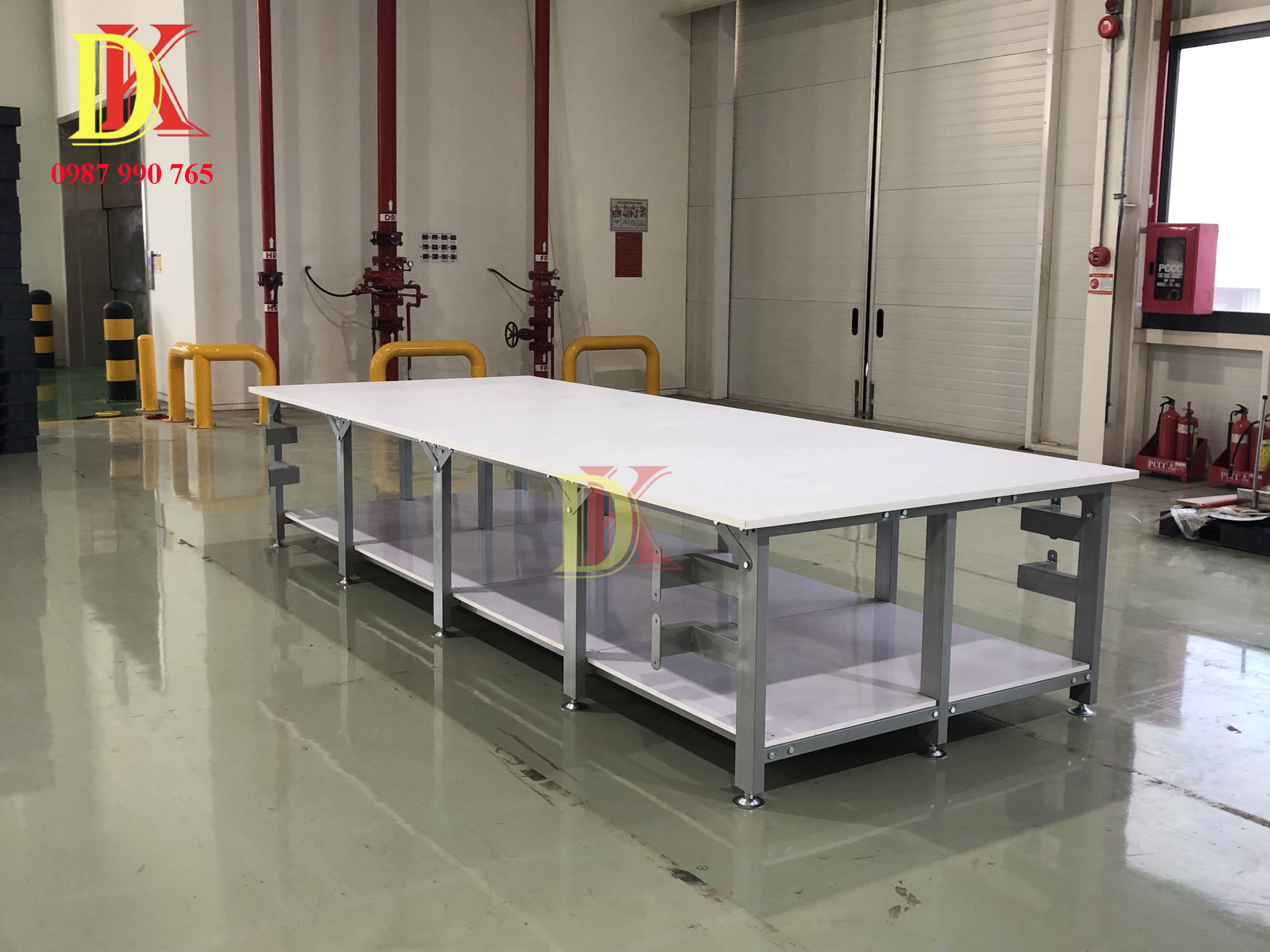 Bàn cắt vải 2 tầng